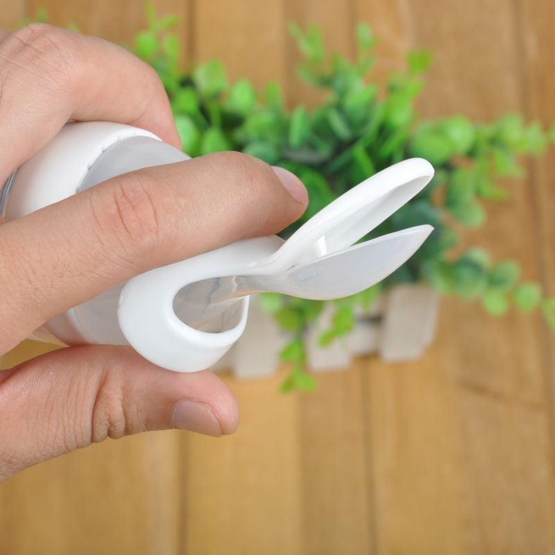 Biberon avec cuillère pour nouveau-né | EasyBottle™ - Bibounet